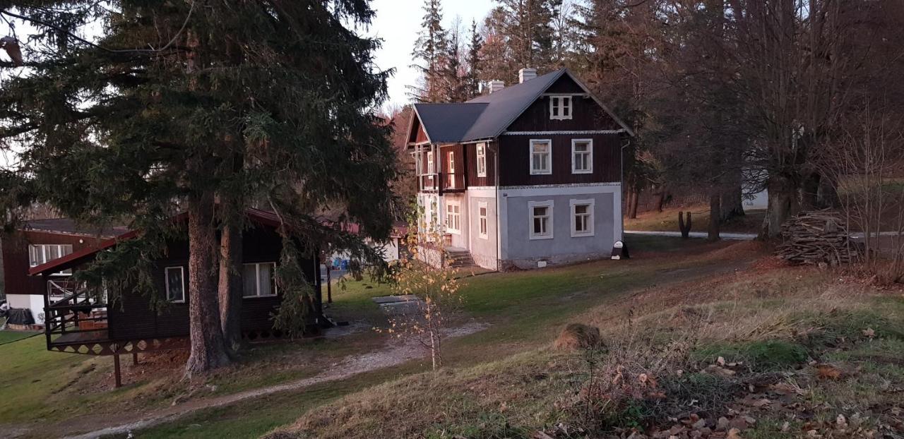 Wodolenka Villa Hrádek Kültér fotó